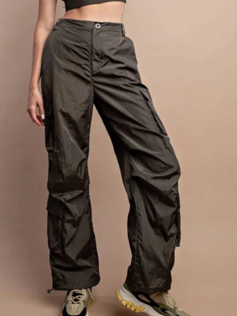 Women’s Wide-Leg Drawstring Pants in Khaki